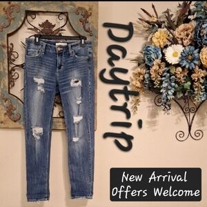 Daytrip Ripped Denim Skinny Jeans. Excellent Condition Size 25